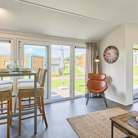 Seeparx Seefluestern 別荘 Süsel