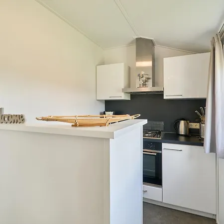 Seeparx Seefluestern 別荘 *